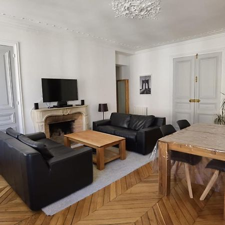 3 Pieces 4****, Au Coeur Du Quartier Historique Apartment Versailles Exterior photo