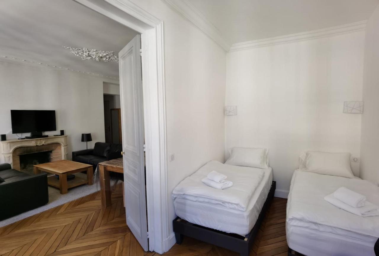 3 Pieces 4****, Au Coeur Du Quartier Historique Apartment Versailles Exterior photo