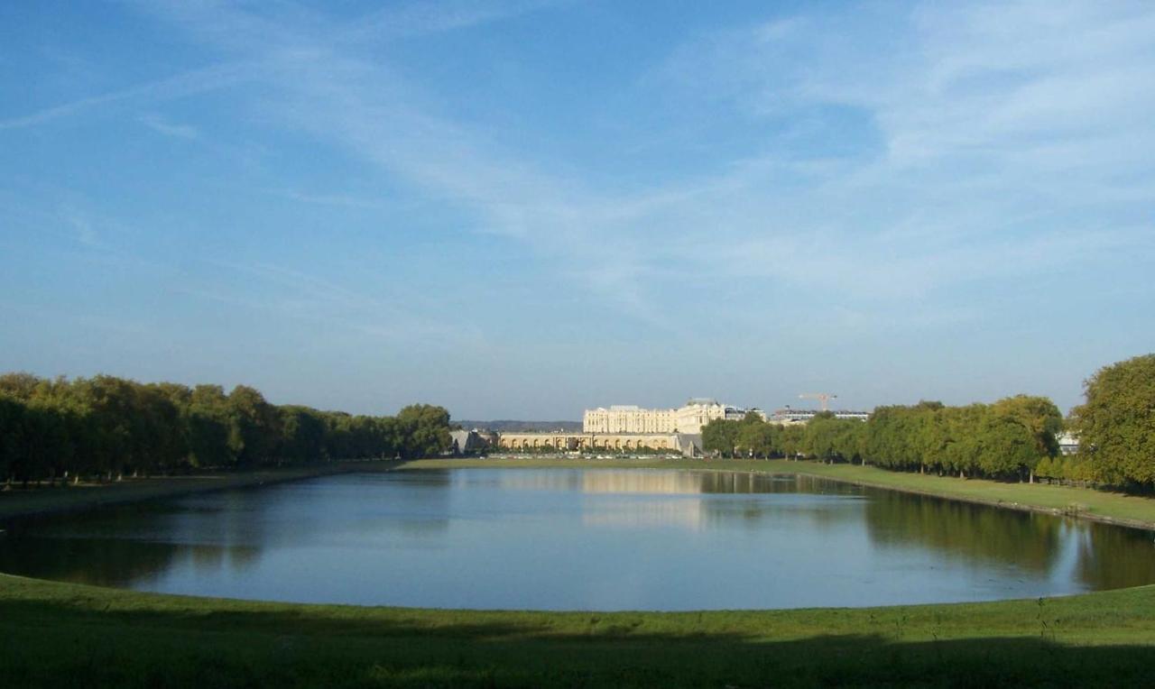 3 Pieces 4****, Au Coeur Du Quartier Historique Apartment Versailles Exterior photo